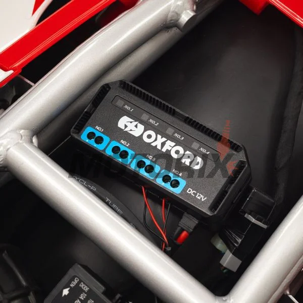 Rozvodná skříňka -OXFORD- pro moto příslušenství, 4x5A